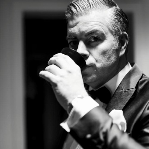 De George Clooney Lookalike