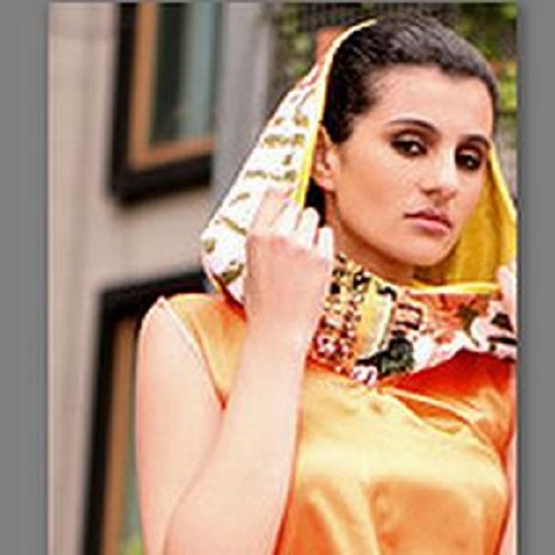 Penelope Cruz Lookalike