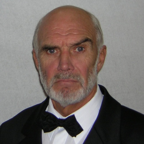 De Sean Connery Lookalike